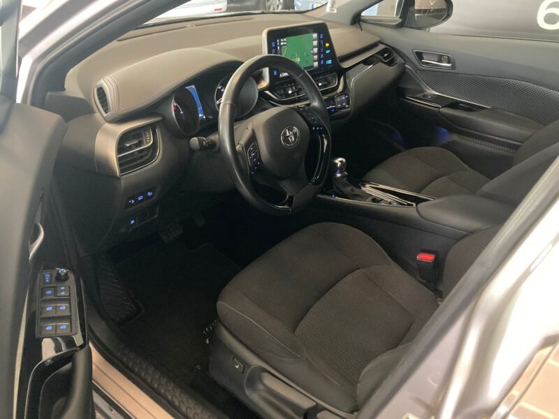 TOYOTA C-hr 1.8 125h advance 5p