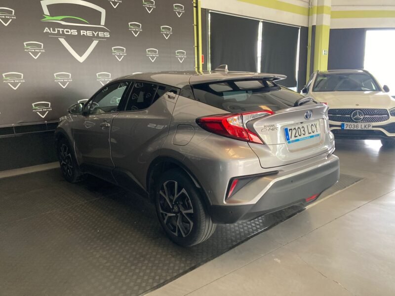 TOYOTA C-hr 1.8 125h advance 5p