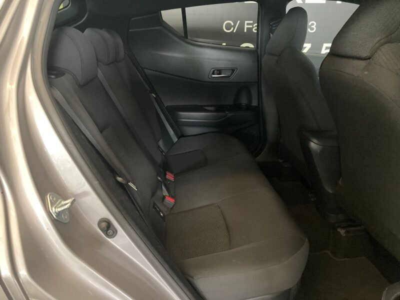 TOYOTA C-hr 1.8 125h advance 5p