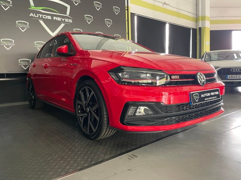 VOLKSWAGEN Polo Gti 200 cv dsg