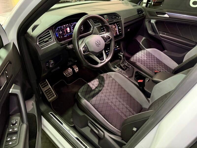 VOLKSWAGEN Tiguan 2.0 tdi 150 CV Dsg RLINE