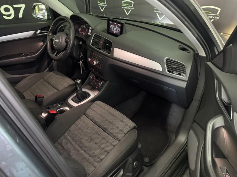 AUDI Q3 Sport edition 2.0 TDI